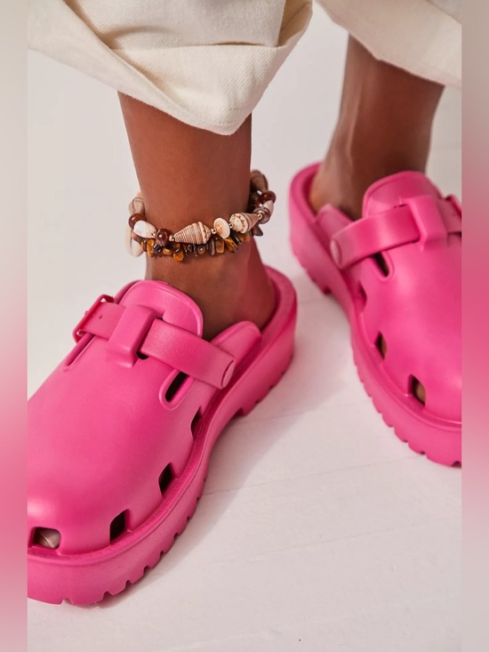 Free People Shoes - NEW! Free People Karlie Buckle Clogs. 7.